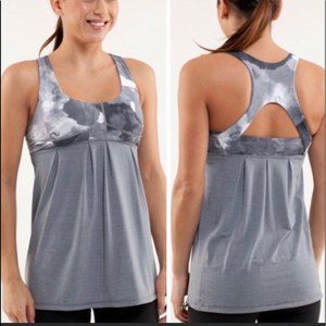 Lululemon Run Your Heart Out Shelf Bra Racerback Tank 2-4 XS